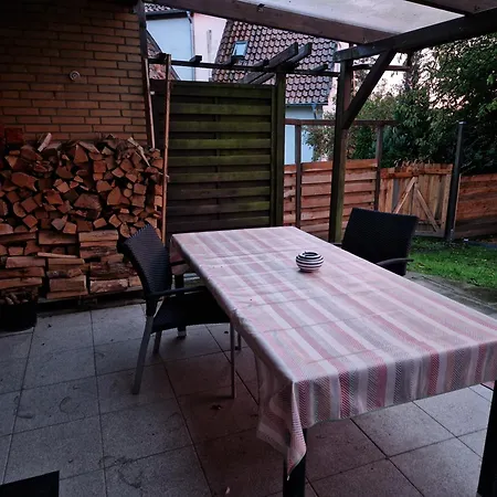 Im Haus Gelbe Lerche