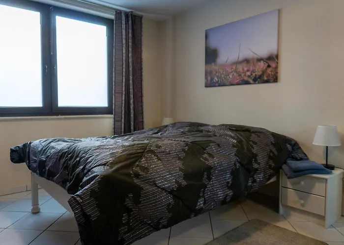 Im Haus Gelbe Lerche Gockenholz